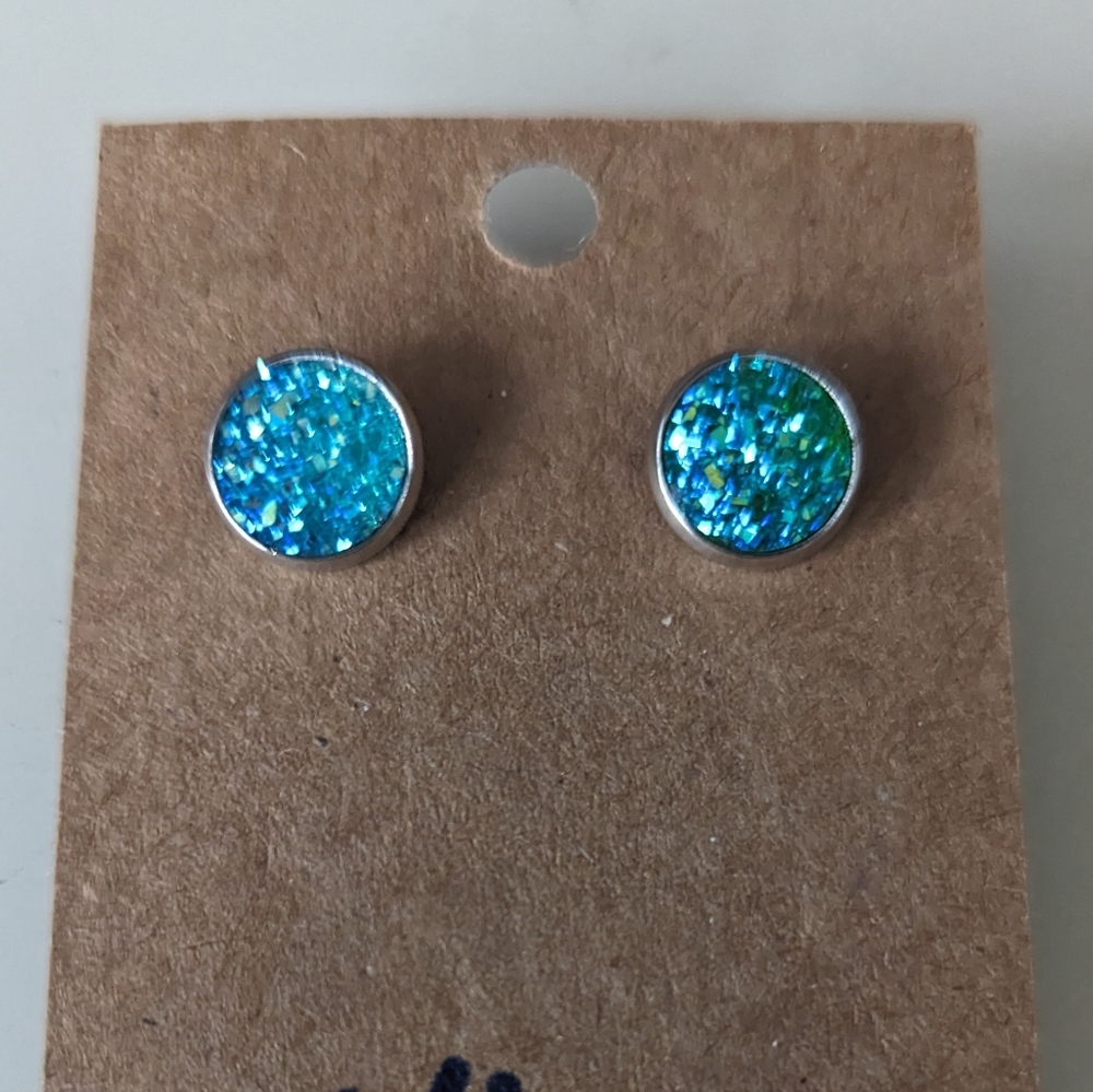 Blue sparkle stud earrings